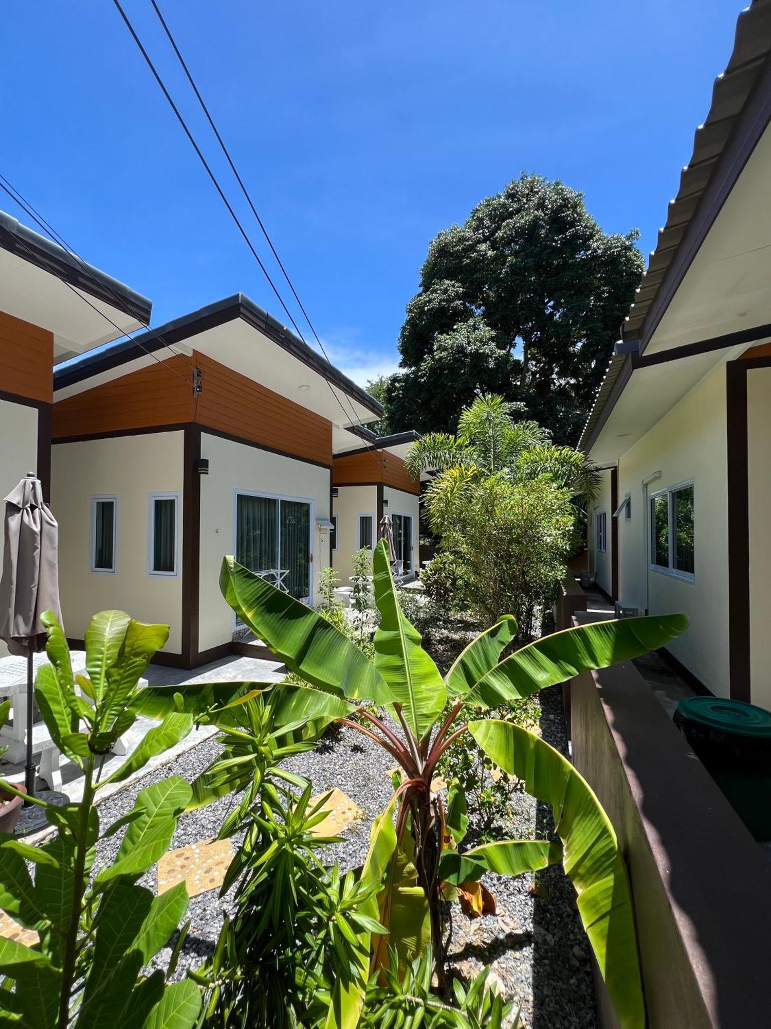 Bsk Bungalows Lipa Noi Exterior photo